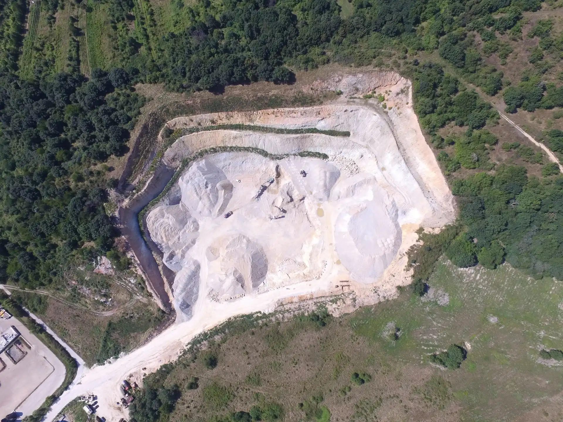 Kameňolom Žirany alternatívny pohľad